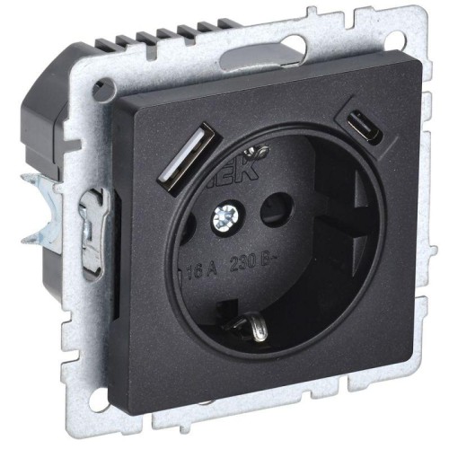 Розетка BRITE РЮш11-1-БрЧ 16А с USB A+C 18Вт с заземл. защ. шторки механизм черн. IEK BR-R14-16-U22-