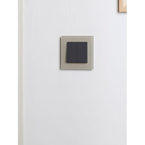 Рамка 1-м BRITE РУ-1-2-БрД стекло дым. IEK BR-M12-G-K30
