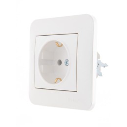 Розетка 1-м СП Karina с заземл. керамика механизм жемчуж./бел. перламутр. LEZARD 707-3088-122