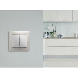 Выключатель 2-кл. СП Valena 10А IP31 250В механизм бел. Leg 774405