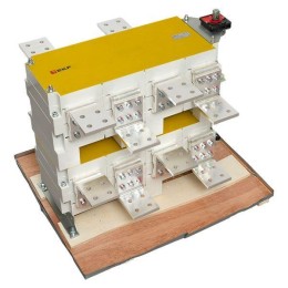 Рубильник-переключатель 4п 2500А с рукояткой управления для прямой установки PowerSwitch EKF pscs-25