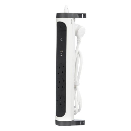 Удлинитель 3х1.5м 16А IP20 Комфорт 3х2P+E 2хUSB A+C 3А с поворотн. осн. защита от импульсных перенап