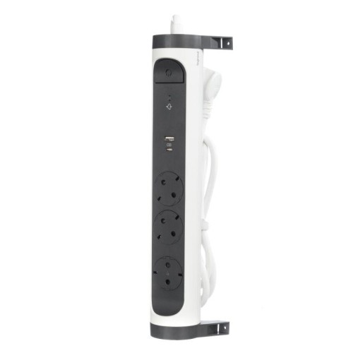 Удлинитель 3х1.5м 16А IP20 Комфорт 3х2P+E 2хUSB A+C 3А с поворотн. осн. защита от импульсных перенап