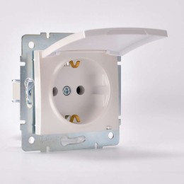 Розетка 1-м СП Karina с заземл. с крышкой термопласт механизм жемчуж./бел. перламутр. LEZARD 707-308