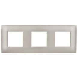 Рамка 3-м SKANDY SK-F03Sh шампань IEK SK-M32-K37