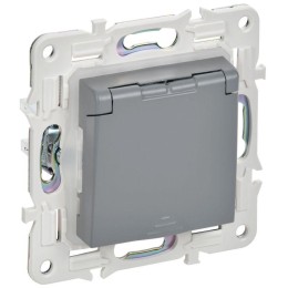Розетка 1-м SKANDY 16А IP44 с заземл. защ. шторки с крышкой SK-R11Gr сер. IEK SK-R16-16-44-K03
