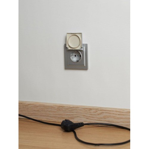 Розетка BRITE РСбш10-3-44-БрА 16А IP44 с заземл. защ. шторки с крышкой механизм алюм. IEK BR-R16-16-