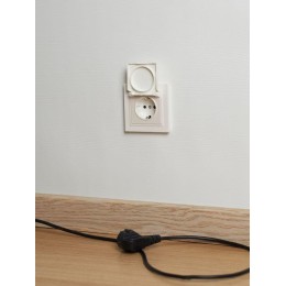 Розетка BRITE РСбш10-3-44-БрЖ 16А IP44 с заземл. защ. шторки с крышкой механизм жемчуж. IEK BR-R16-1