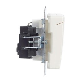 Розетка BRITE РСбш10-3-44-БрЖ 16А IP44 с заземл. защ. шторки с крышкой механизм жемчуж. IEK BR-R16-1