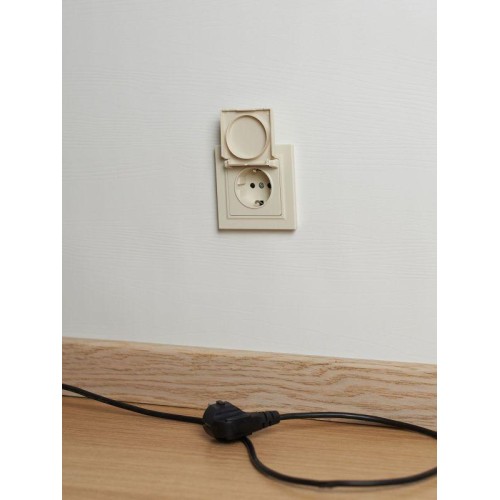 Розетка BRITE РСбш10-3-44-БрКр 16А IP44 с заземл. защ. шторки с крышкой механизм беж. IEK BR-R16-16-