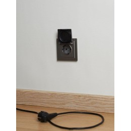 Розетка BRITE РСбш10-3-44-БрС 16А IP44 с заземл. защ. шторки с крышкой механизм сталь IEK BR-R16-16-