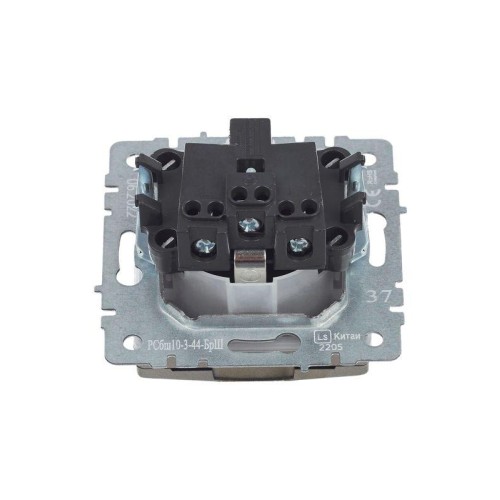 Розетка BRITE РСбш10-3-44-БрШ 16А IP44 с заземл. защ. шторки с крышкой механизм шампань IEK BR-R16-1