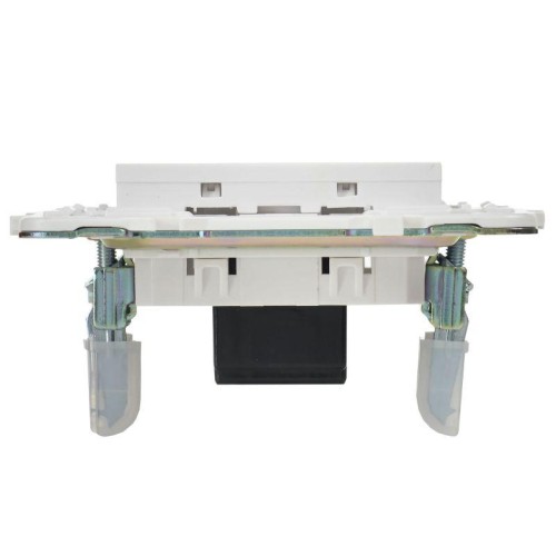 Розетка HDMI SKANDY SK-H01W арктич. бел. IEK SK-H10-K01