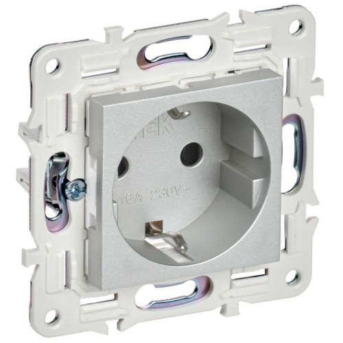 Розетка SKANDY 16А с заземл. защ. шторки SK-R04S серебр. IEK SK-R14-16-K23