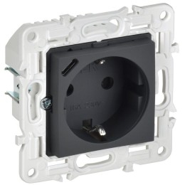 Розетка SKANDY 18Вт 16А с заземл. защ. шторки с USB C SK-R17G графит IEK SK-R14-16-U14-018-K53