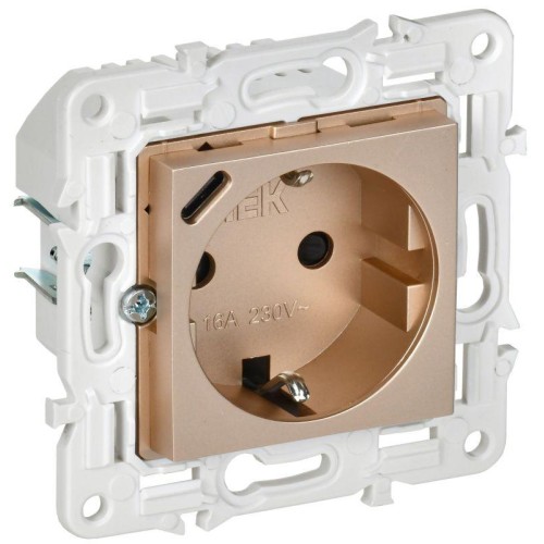 Розетка SKANDY 18Вт 16А с заземл. защ. шторки с USB C SK-R17Sa песочн. IEK SK-R14-16-U14-018-K98
