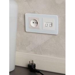 Розетка СП BRITE РСш10-2-БрЖ 10А без заземл. защ. шторки механизм жемчуж. IEK BR-R13-10-K36