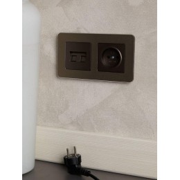 Розетка СП BRITE РСш10-2-БрТБ 10А без заземл. защ. шторки механизм бронза IEK BR-R13-10-K45