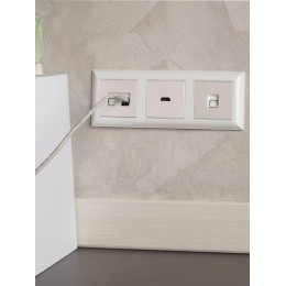 Рамка 3-м BRITE РУ-3-Бр бел./бел. IEK BR-M32-12-K01