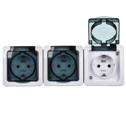 Розетка 3-м ОП Гермес Plus РСб23-3-ГПБд 16А IP54 с заземл. с дым. крышкой бел. IEK ERMP32-K03-16-54-