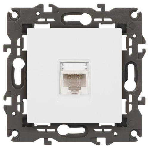 Розетка компьютерная Elegance 14-3107-01М RJ45 матов. бел. Эра Б0065763