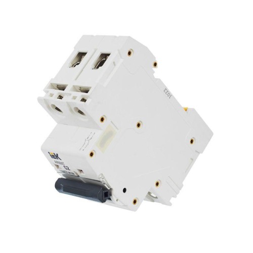 Выключатель автоматический модульный 2п C 2А M10N ARMAT IEK AR-M10N-2-C002