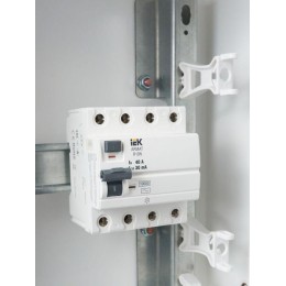 Выключатель дифференциального тока (УЗО) 4п 40А 30мА тип AC ВДТ R10N ARMAT IEK AR-R10N-4-040C030