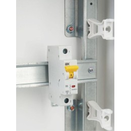 Выключатель автоматический модульный 1п B 6А 6кА ВА47-60M KARAT IEK MVA31-1-006-B