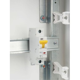 Выключатель автоматический модульный 1п C 63А 6кА ВА47-60M KARAT IEK MVA31-1-063-C