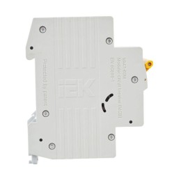 Выключатель автоматический модульный 3п D 32А 6кА ВА47-60M KARAT IEK MVA31-3-032-D