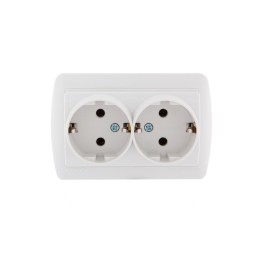 Розетка 2-м ОП Demet 16А IP20 с заземл. закрыт. корпус керамика бел. LEZARD 711-0200-127
