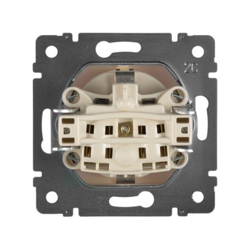 Розетка 1-м СП Valena 16А IP21 230/250В 2P+E с заземл. защ. шторки на винтах механизм сл. кость Leg