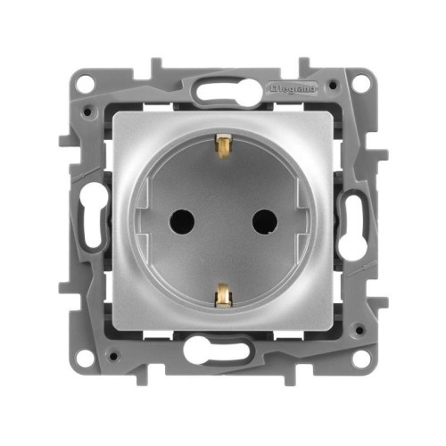 Розетка 1-м СП Etika 16А IP31 250В 2P+E с заземл. защ. шторки немецк. стандарт винтов. клеммы механи
