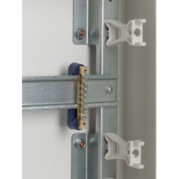 Шина нулевая ШНИ-6х9-8 У2-С на 2х угл. изол. IEK YNN10-69-8C2-K07