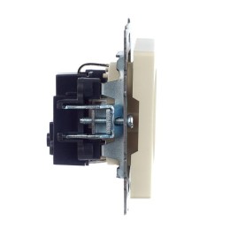 Розетка BRITE РС11-1-0-БрКр 16А с заземл. без защ. шторки механизм беж. IEK BR-R11-16-K10