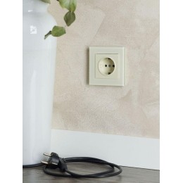 Розетка BRITE РС11-1-0-БрКр 16А с заземл. без защ. шторки механизм беж. IEK BR-R11-16-K10