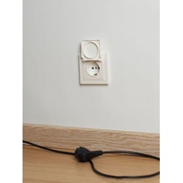 Розетка BRITE РСбш10-3-БрЖ 16А IP20 с заземл. защ. шторки с крышкой механизм жемчуж. IEK BR-R16-16-K