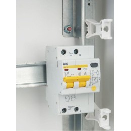 Выключатель автоматический дифференциального тока 2п C 25А 100мА тип AC 4.5кА АД-12 KARAT IEK MAD10-